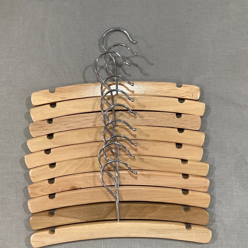 NWOT Set of 25 Wooden baby clothes hangers